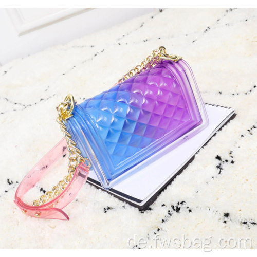 Europa Neue beliebte Spezialdesigner Eco Colored PVC Classic Diamond Women Clear Jelly Tasche mit Kette